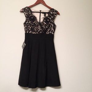 WHBM Black & Nude Evening Cocktail Dress w pockets